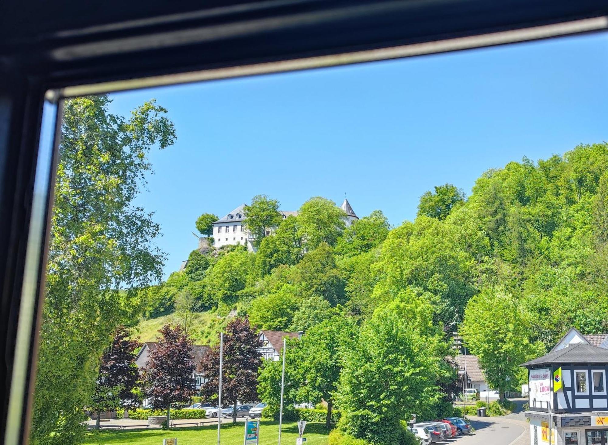 Ferienwohnung Sauerland Burgfenster Lennestadt Esterno foto